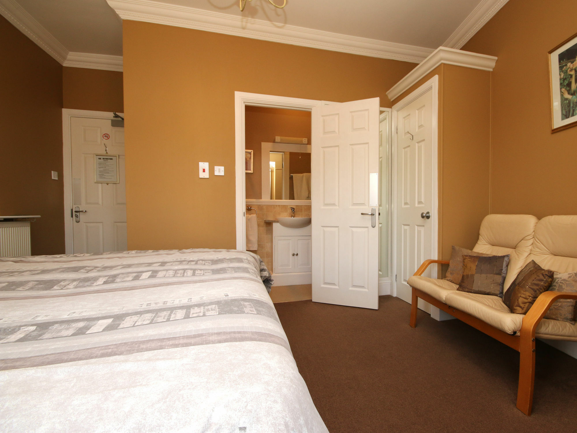 גרייט יארמאות The Courtyard Guest House מראה חיצוני תמונה
